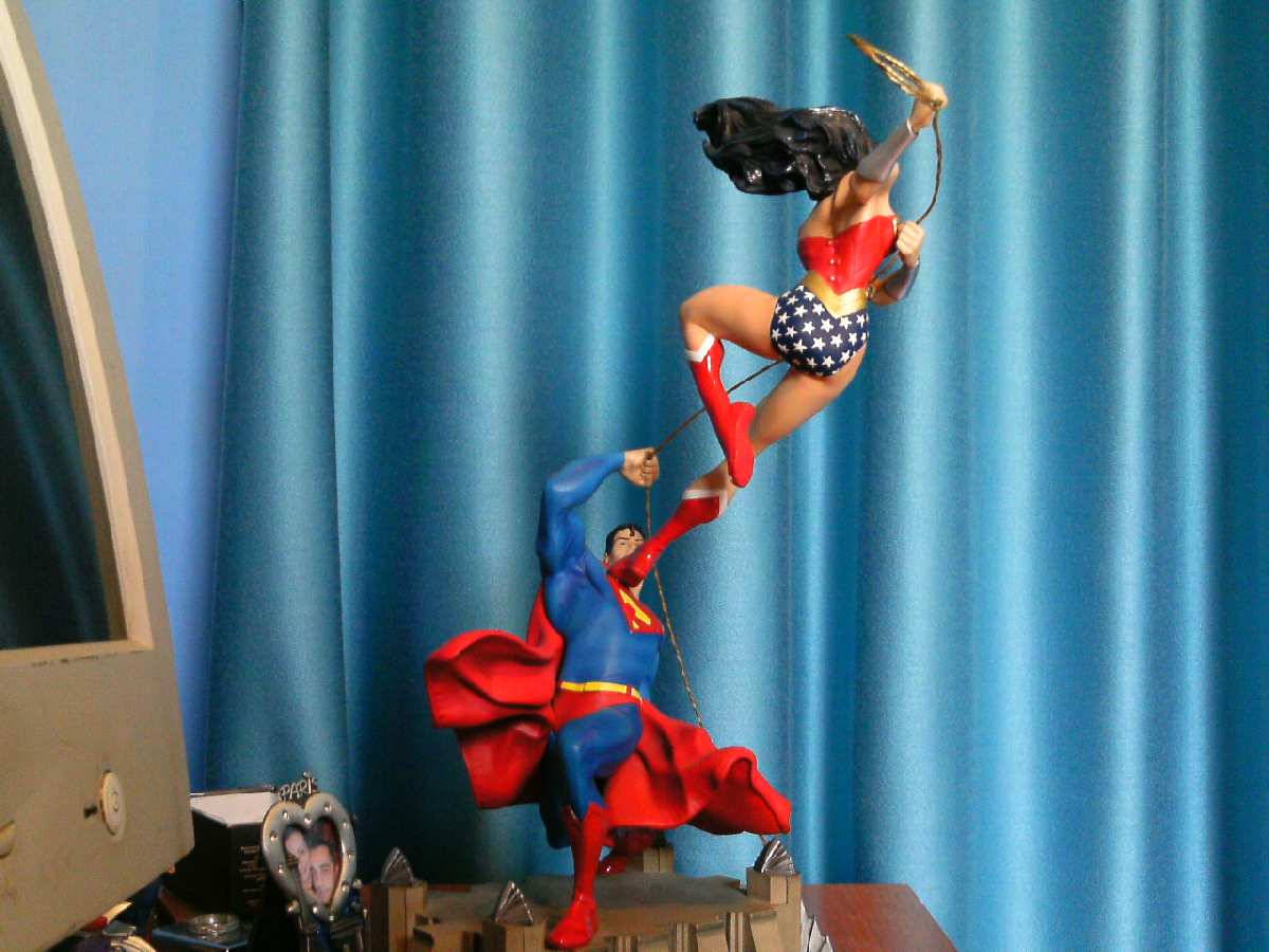 SUPERMAN FIGURES